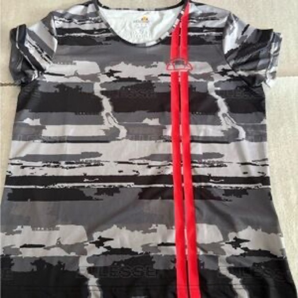 Ellesse Gray & Red Logo Accent Athletic Tee